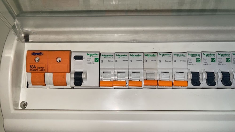 YSK ELECTRICAL & AIRCOND SERVICES