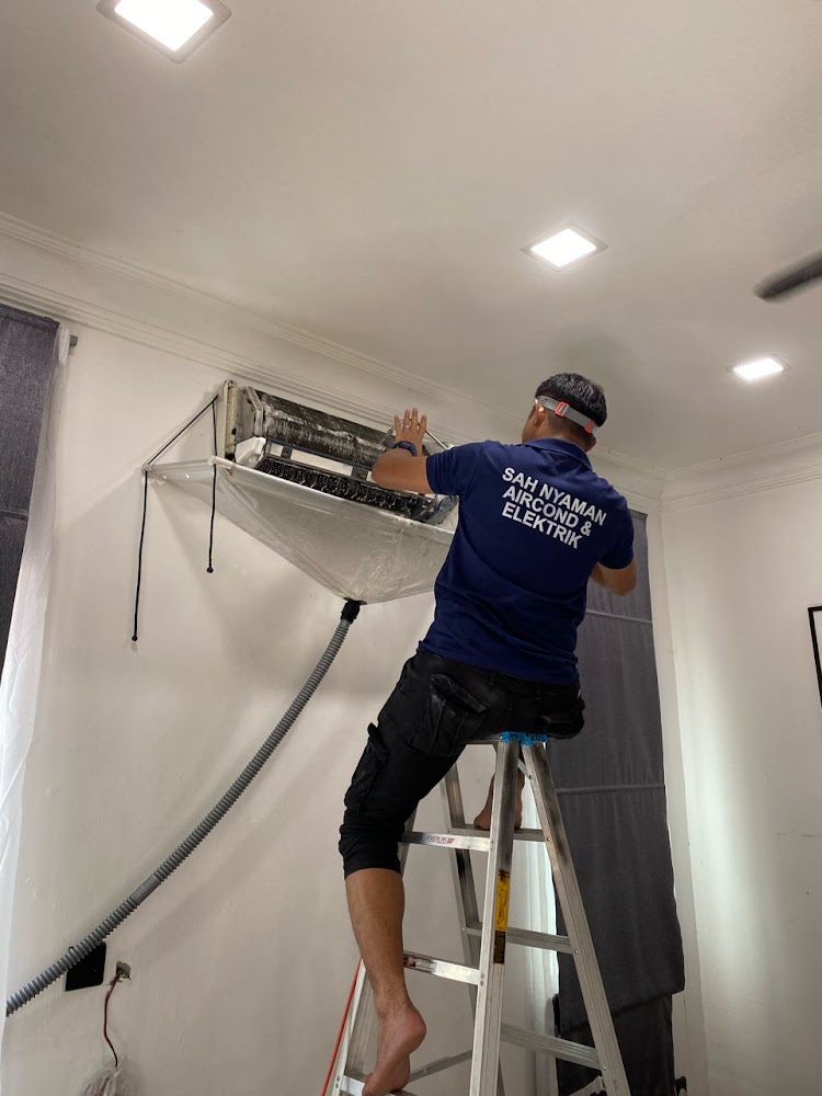 Aircond dan elektrik